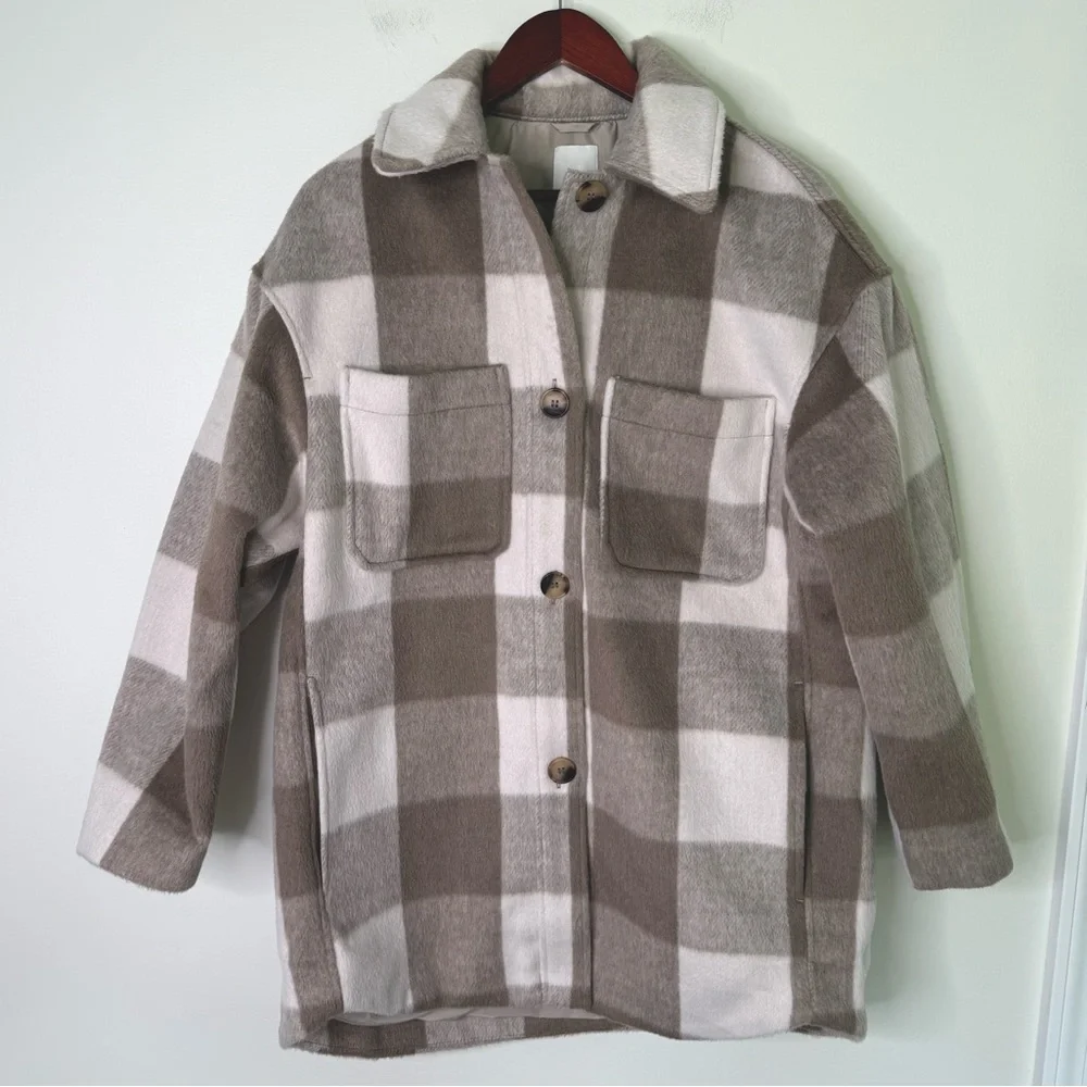H&M Cozy Plaid Oversized Shacket Size Small